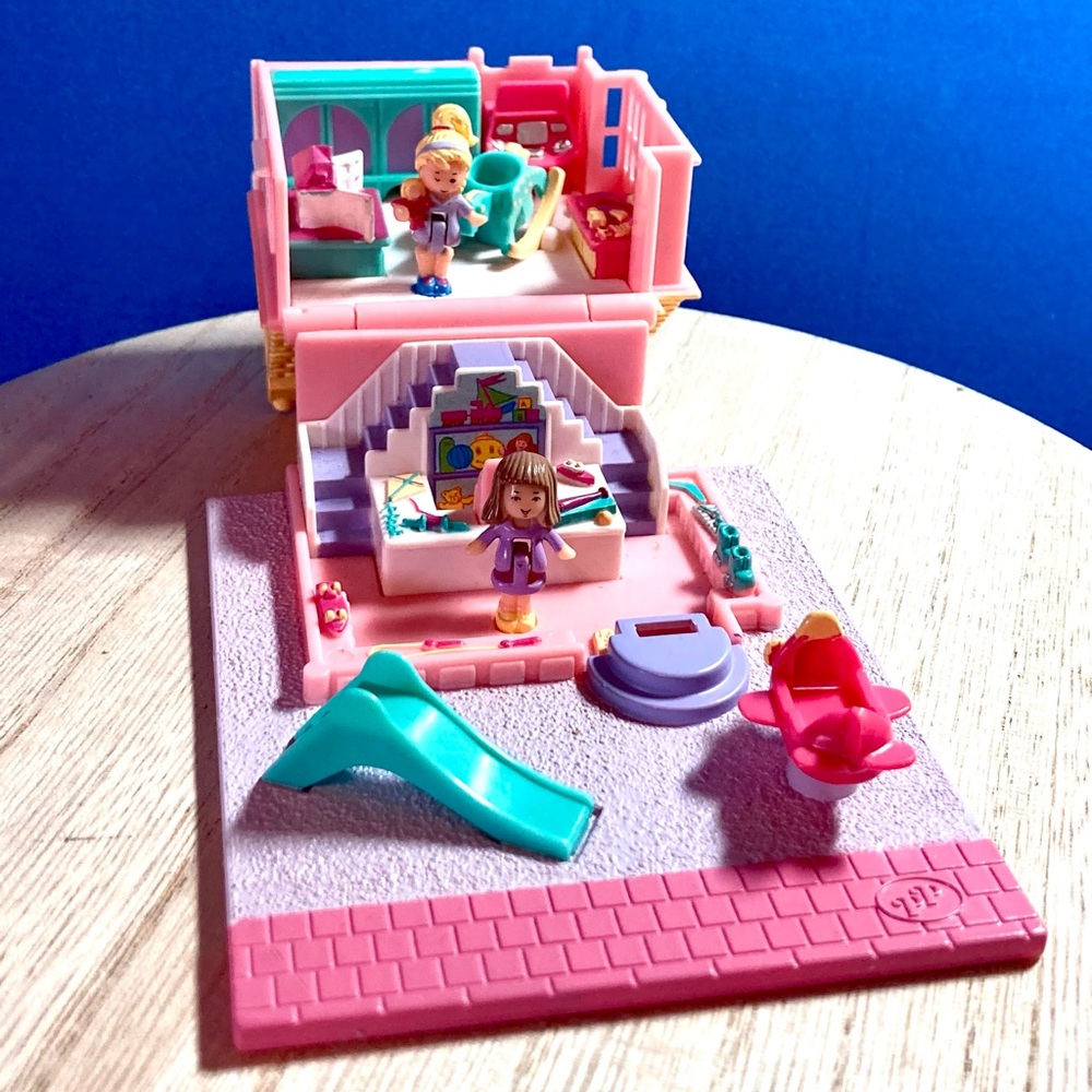 Vintage 1993 | Polly Pocket Toy Shop - Pollyville